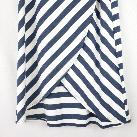 Athleta Seeing Stripes Cross Over Skirt - Picture 2 of 7